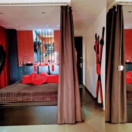 شقة La Cage Village Naturiste *