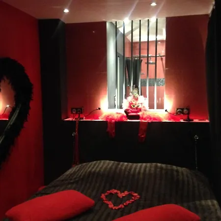 شقة La Cage Village Naturiste آجد
